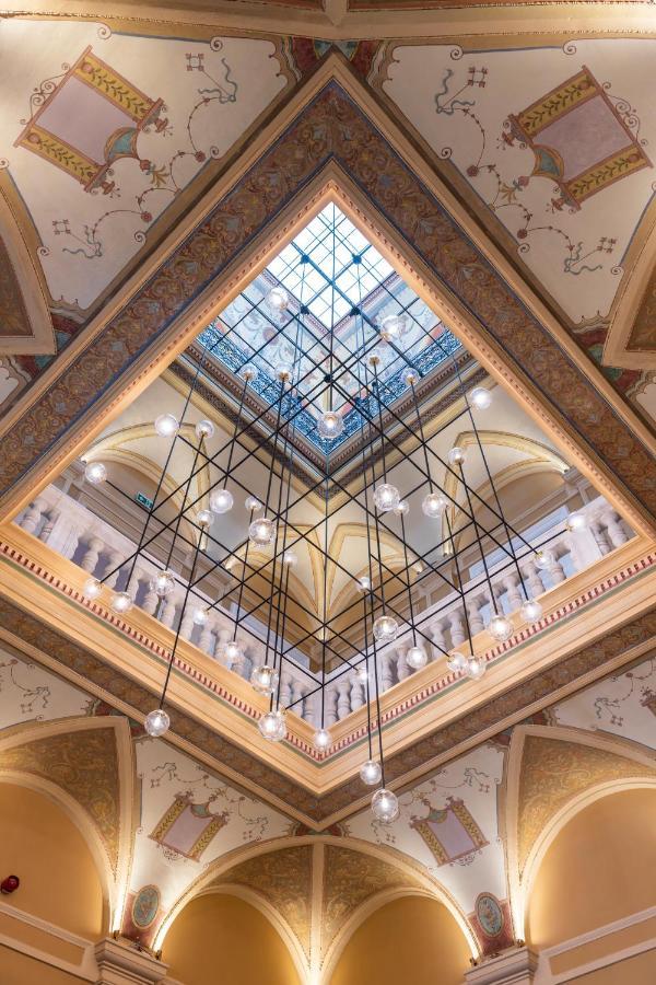 Botaniq Castle Of Tura - Small Luxury Hotels Of The World エクステリア 写真