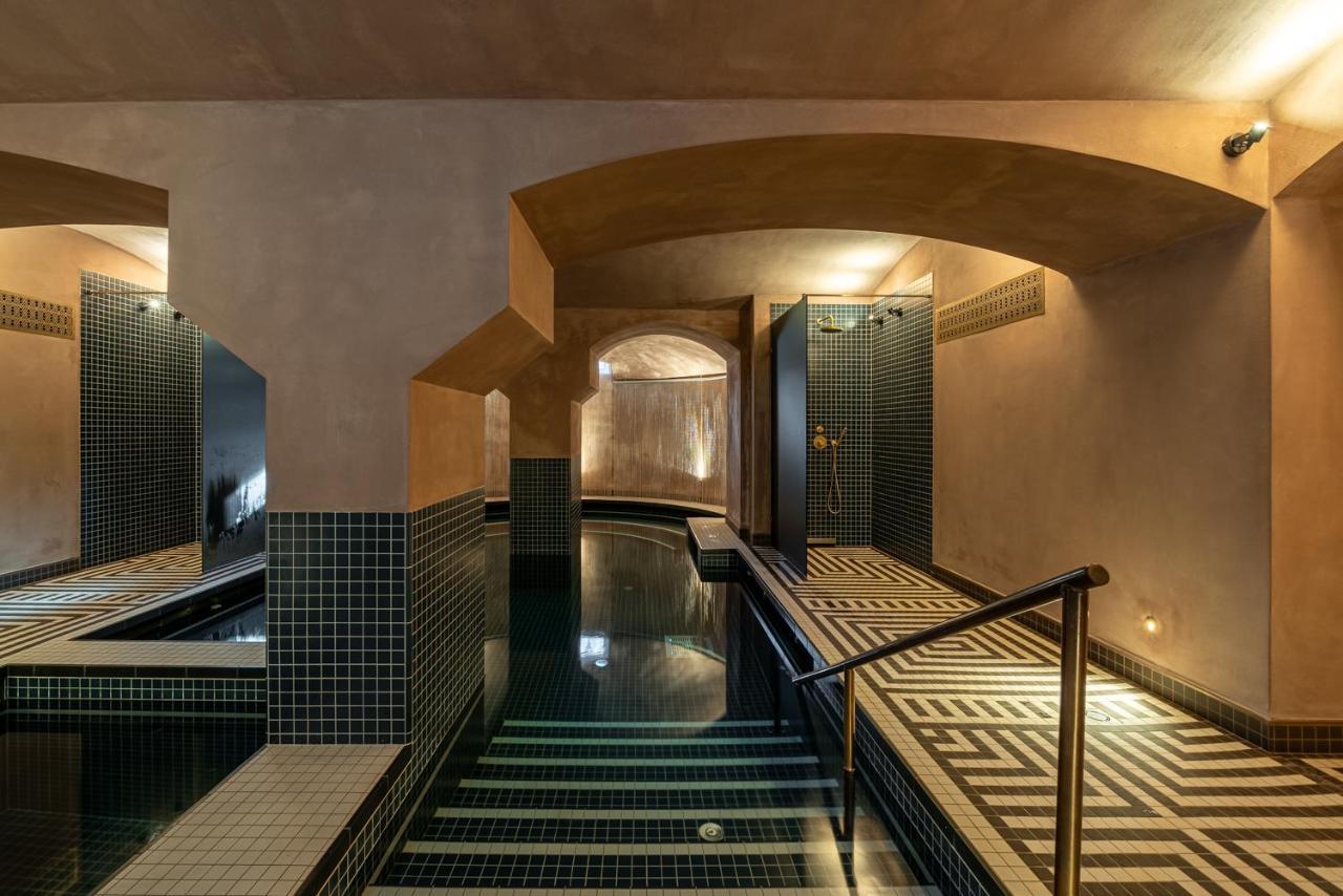 Botaniq Castle Of Tura - Small Luxury Hotels Of The World エクステリア 写真