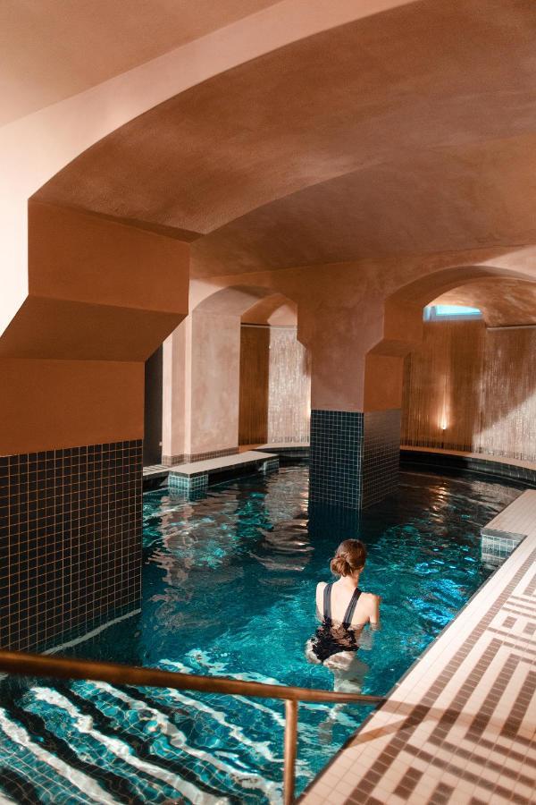 Botaniq Castle Of Tura - Small Luxury Hotels Of The World エクステリア 写真