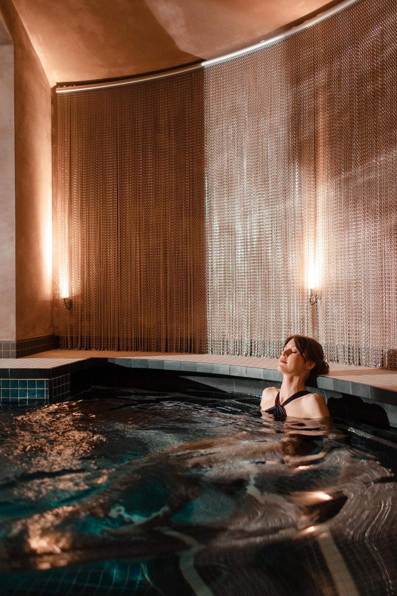 Botaniq Castle Of Tura - Small Luxury Hotels Of The World エクステリア 写真
