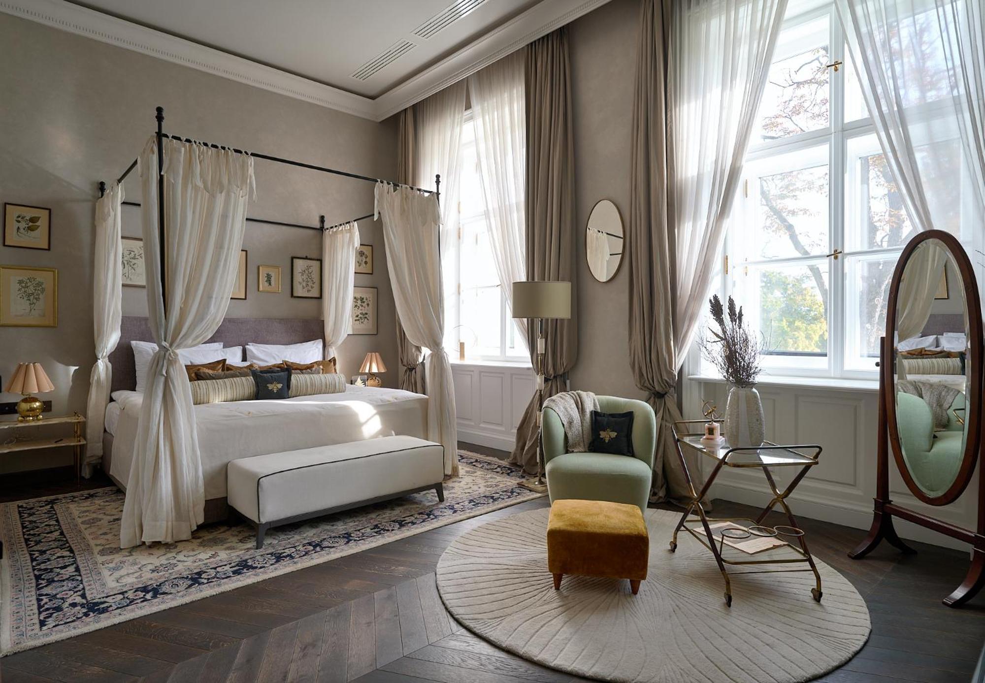 Botaniq Castle Of Tura - Small Luxury Hotels Of The World エクステリア 写真